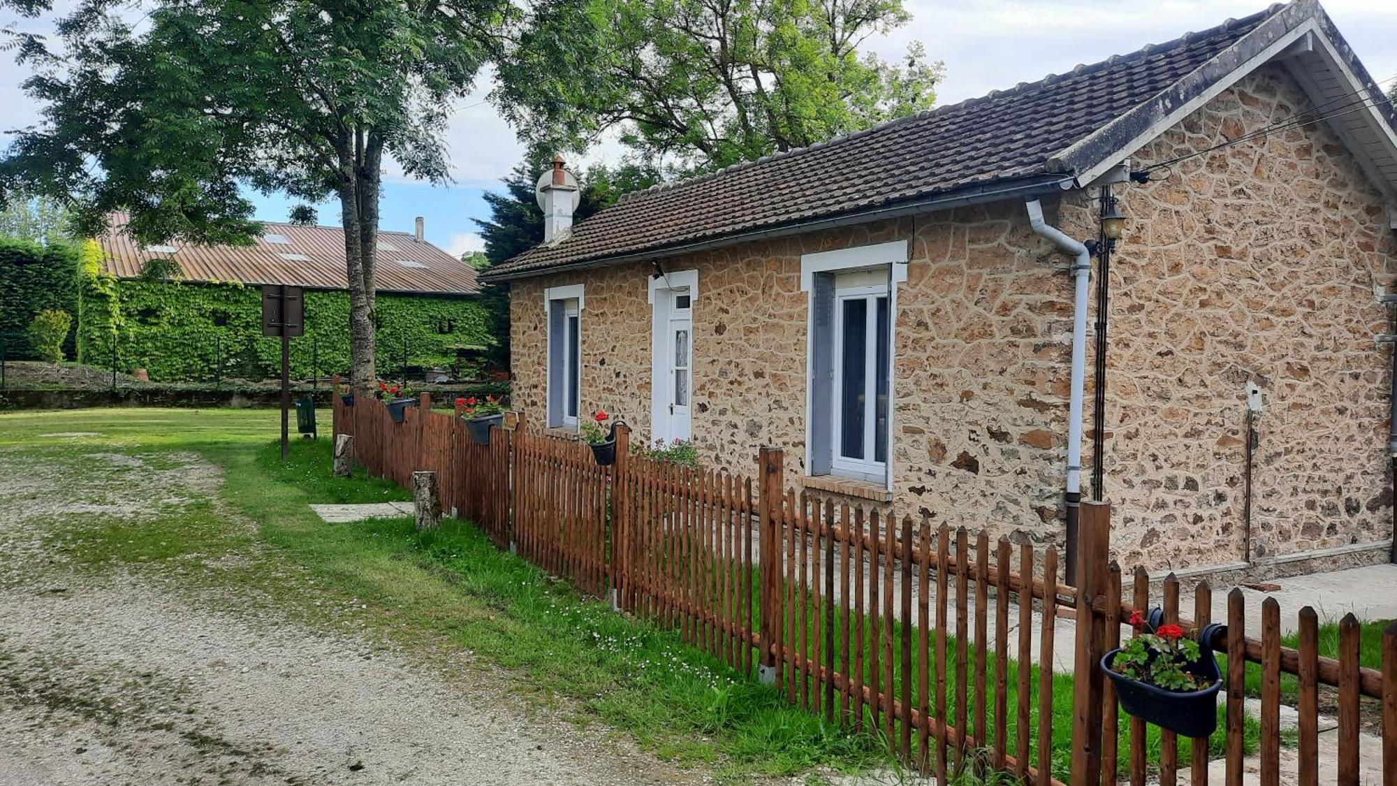 Gite Du Chateau De Chambonnieres Le Plessis-Feu-Aussoux المظهر الخارجي الصورة